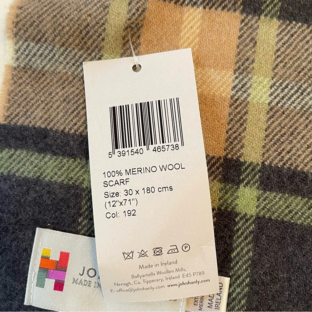 NWT John Hanly 100% Extra Fine Merino Wool Plaid Scarf Grey Beige Green Ireland
